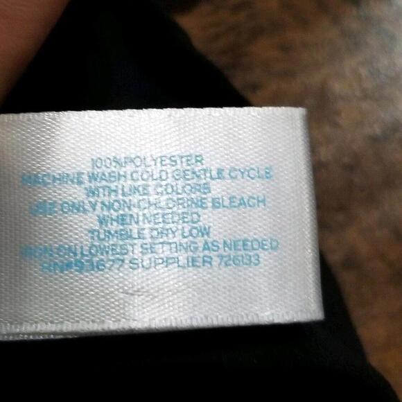 L'AMOUR Top Womens SMALL Nanette Lepore Cold Shoulder Black Shirt - Picture 4 of 6